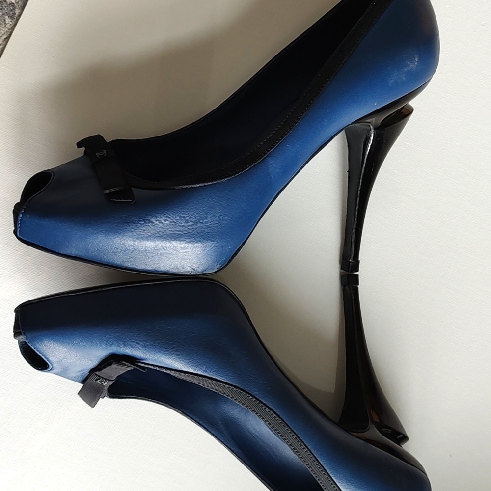 CHANEL heels - Picture 10 of 10